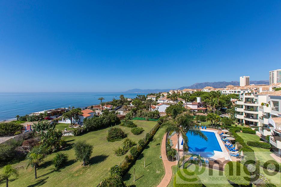 For sale of penthouse in Marbella