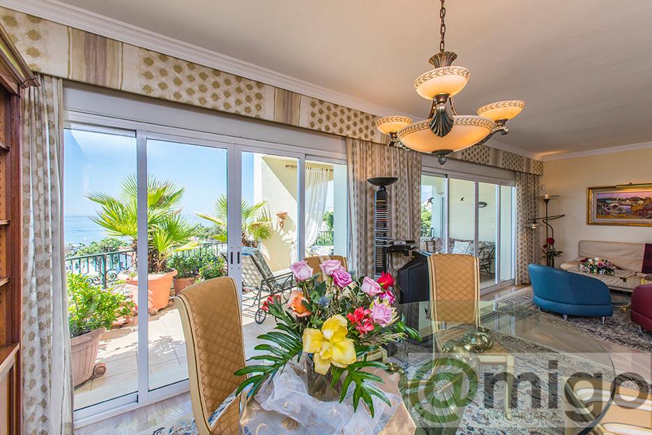 For sale of penthouse in Marbella