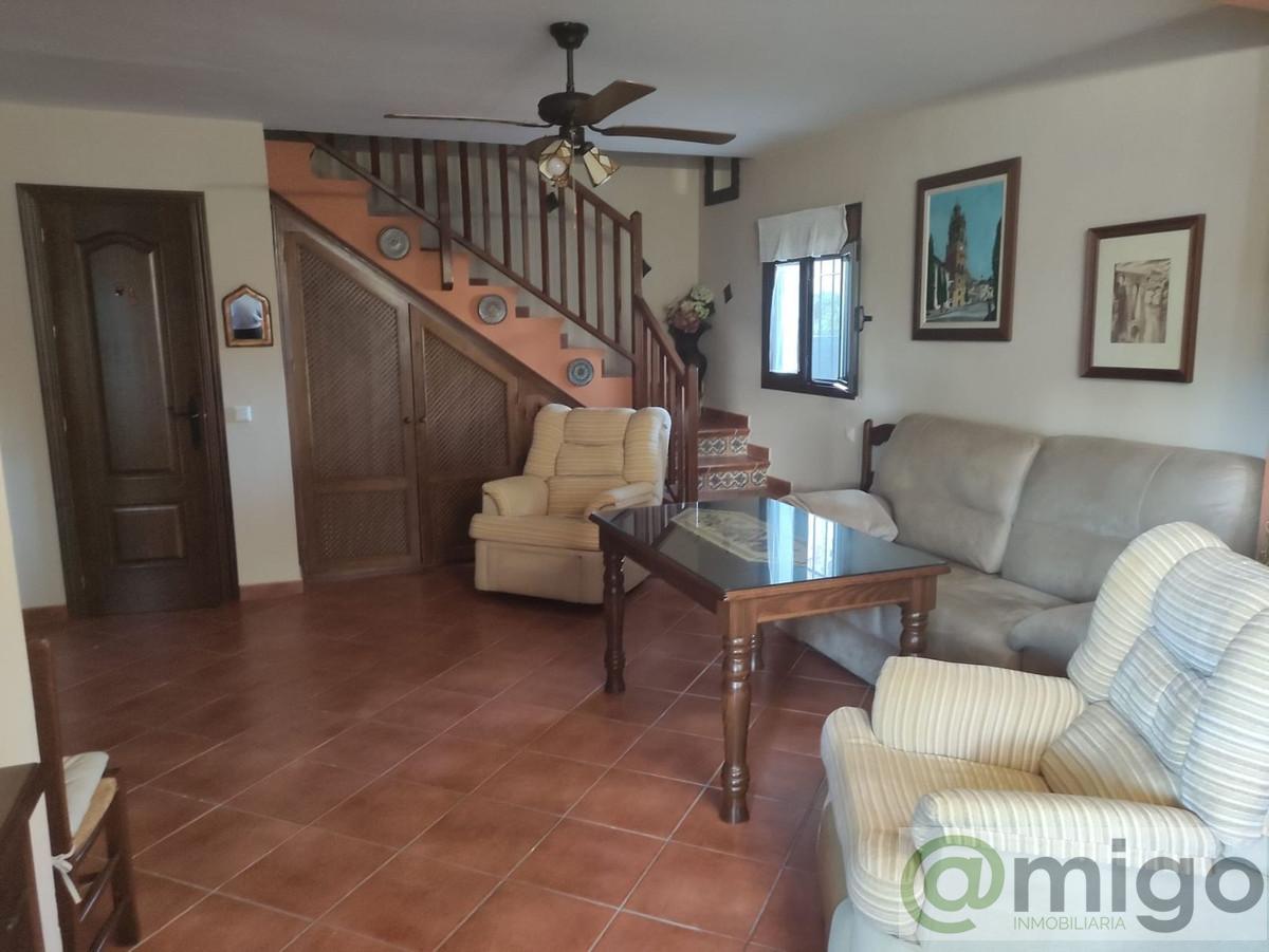 Venta de villa en Benamara