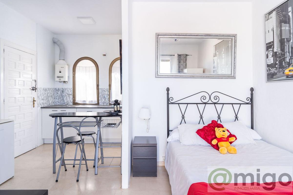 Venta de estudio en La Duquesa