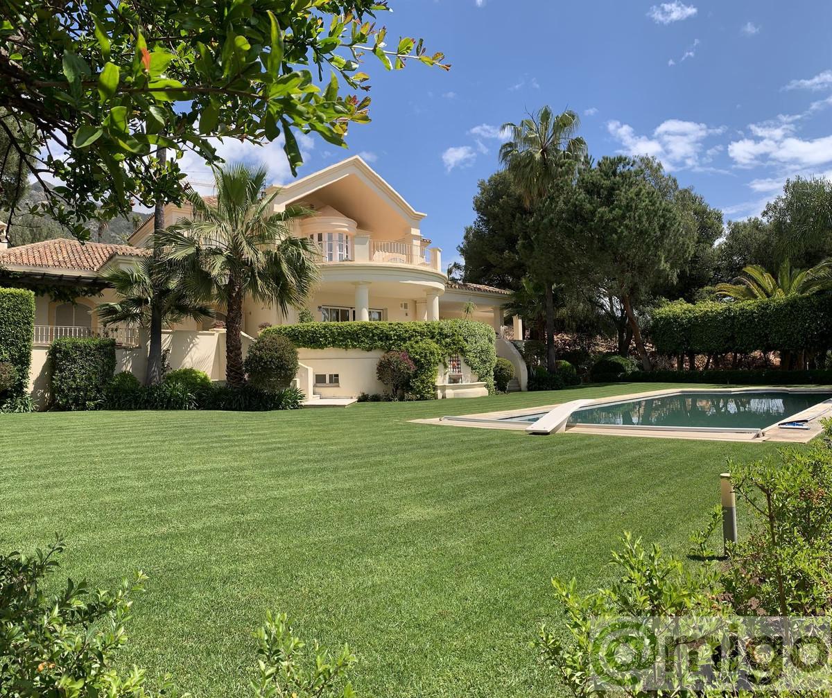 For sale of villa in Marbella