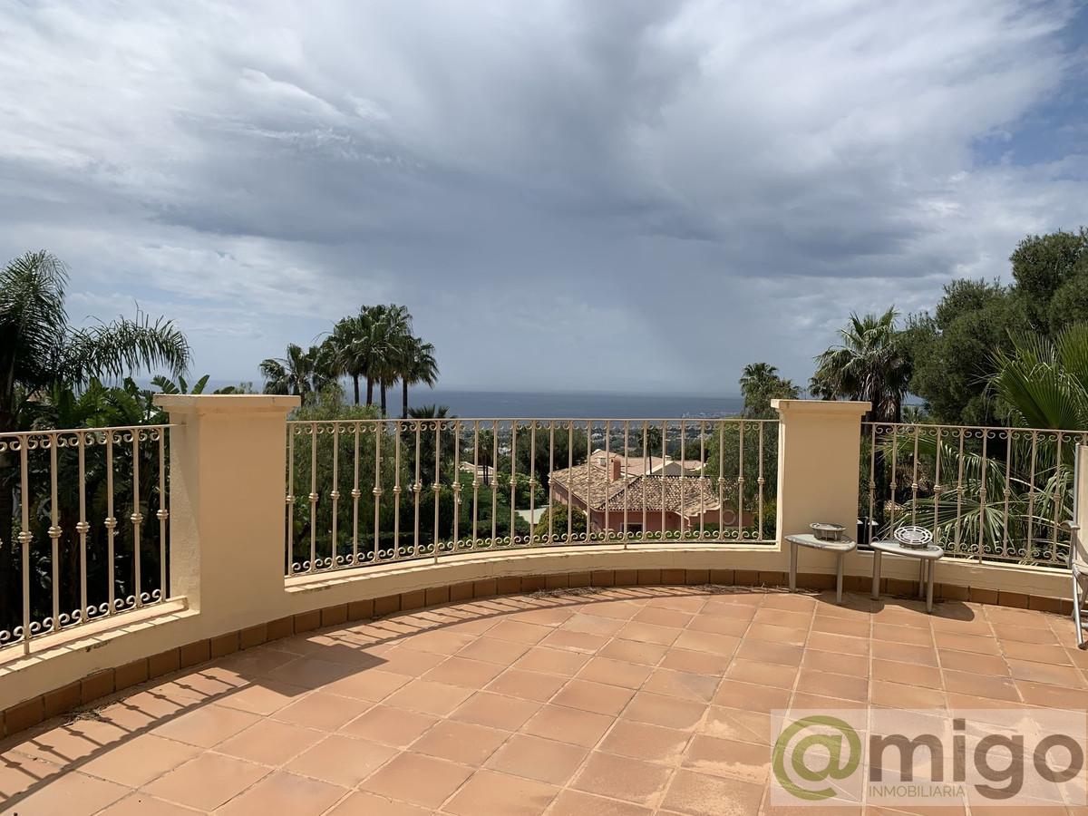 For sale of villa in Marbella