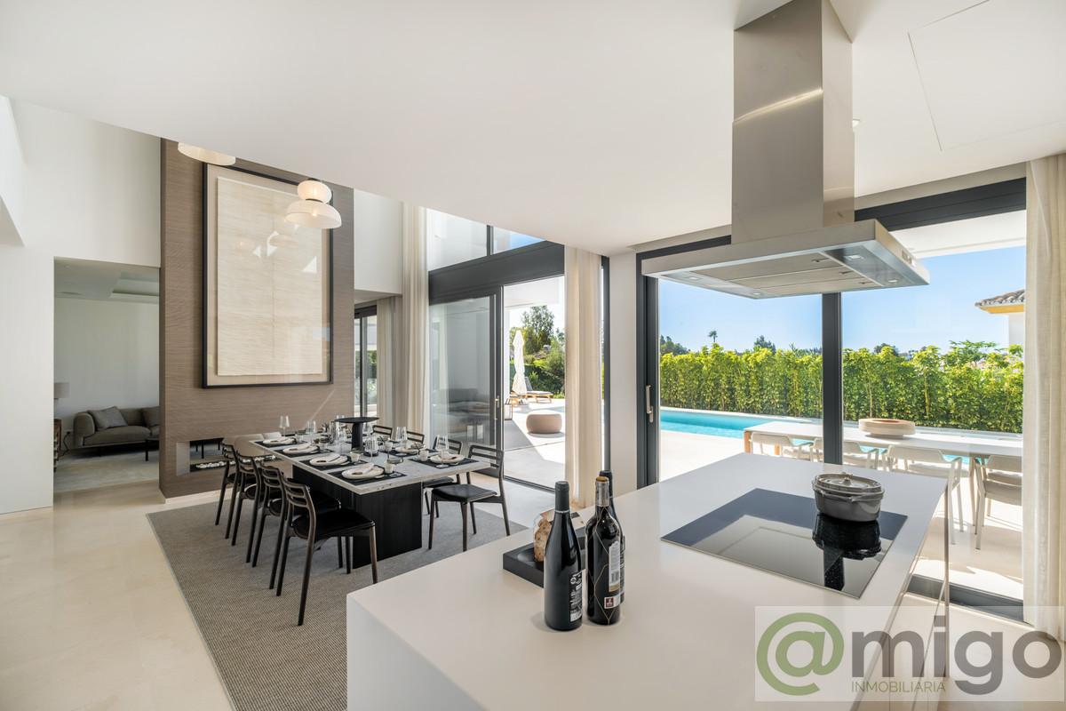 Venta de villa en Estepona