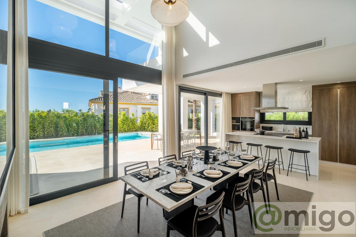 Venta de villa en Estepona