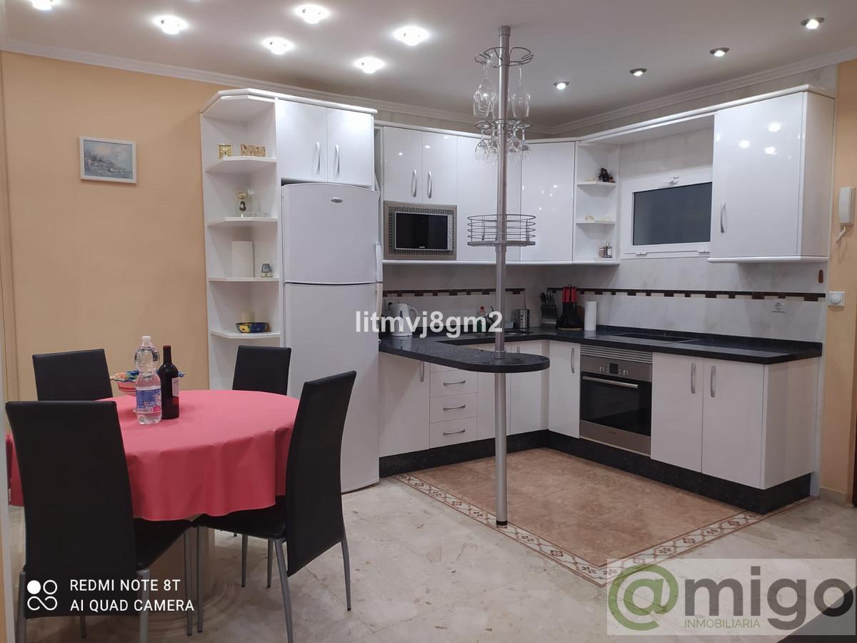 For sale of apartment in Calahonda