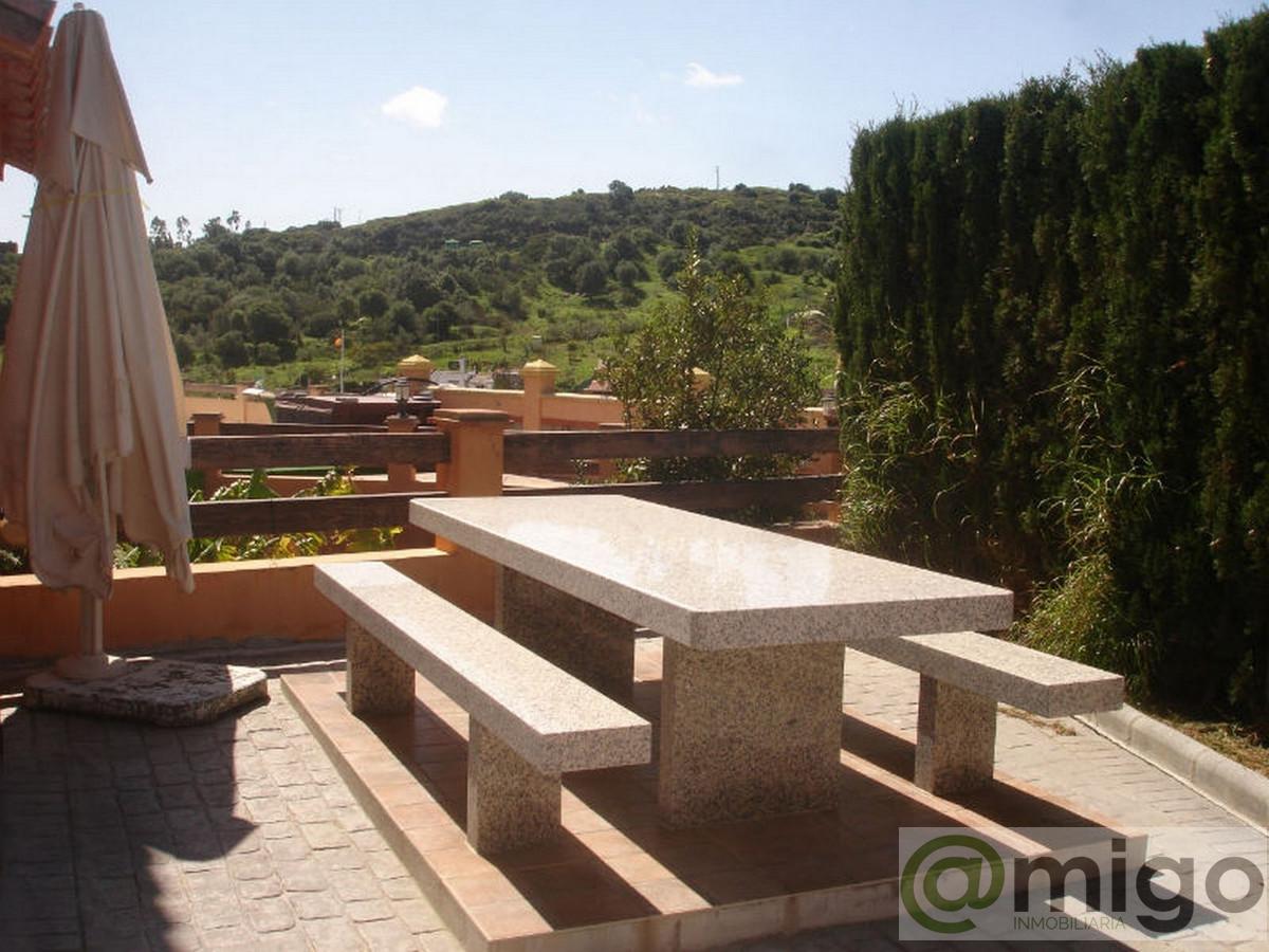 For sale of villa in Estepona