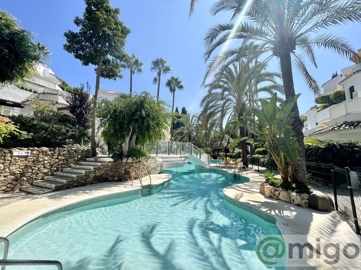 For sale of penthouse in Marbella