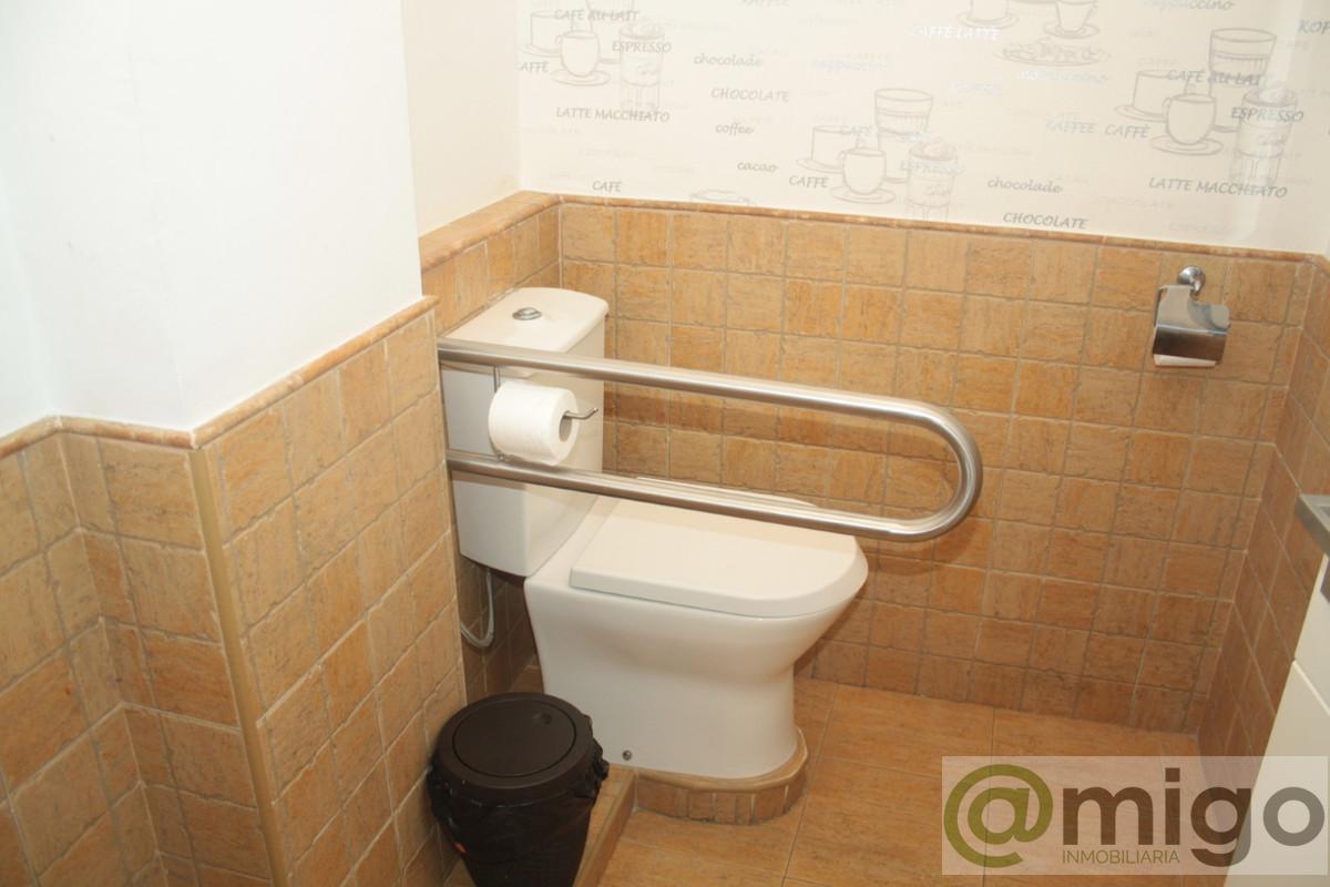 Venta de local en Estepona