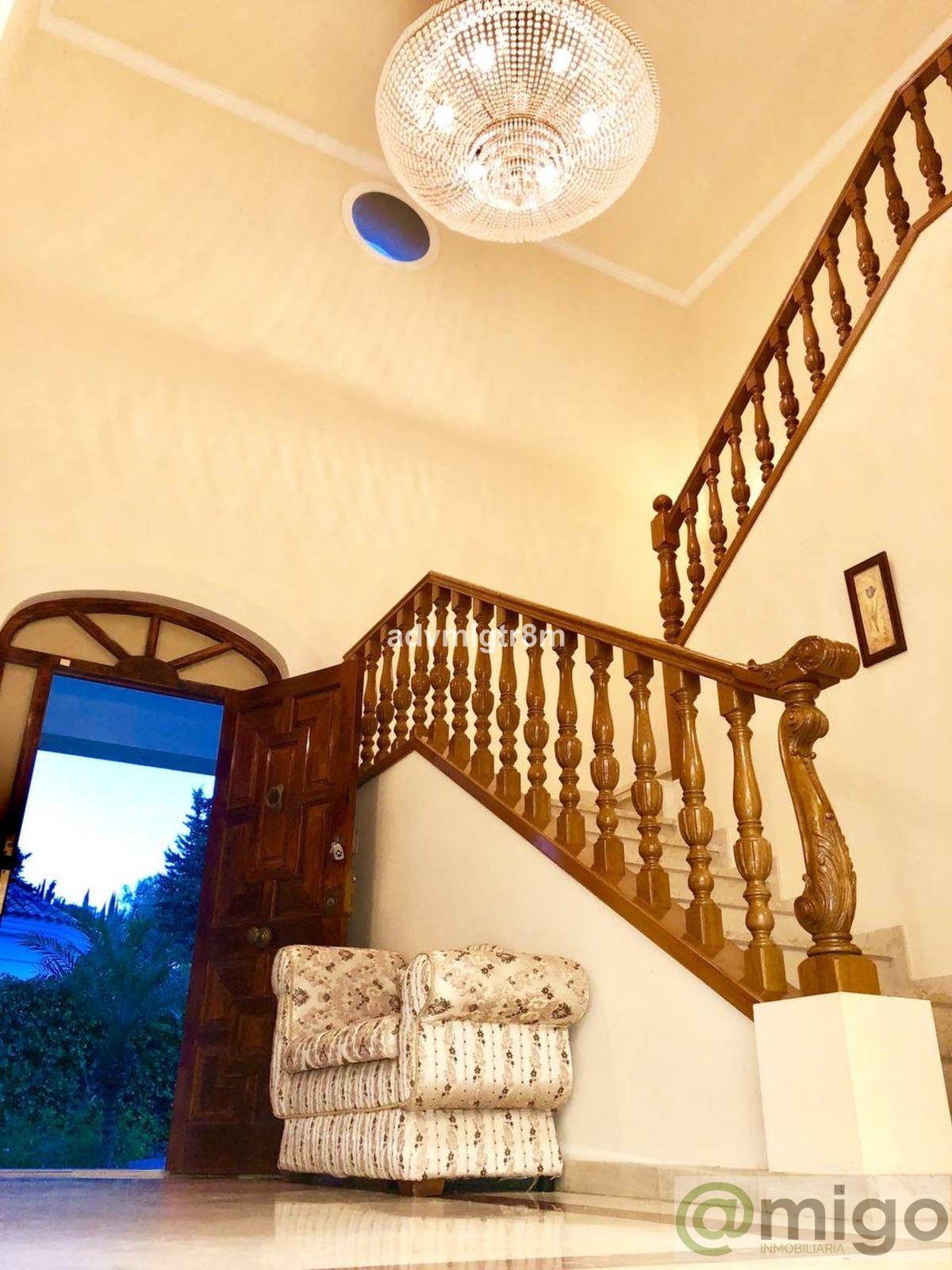 Venta de villa en El Paraiso