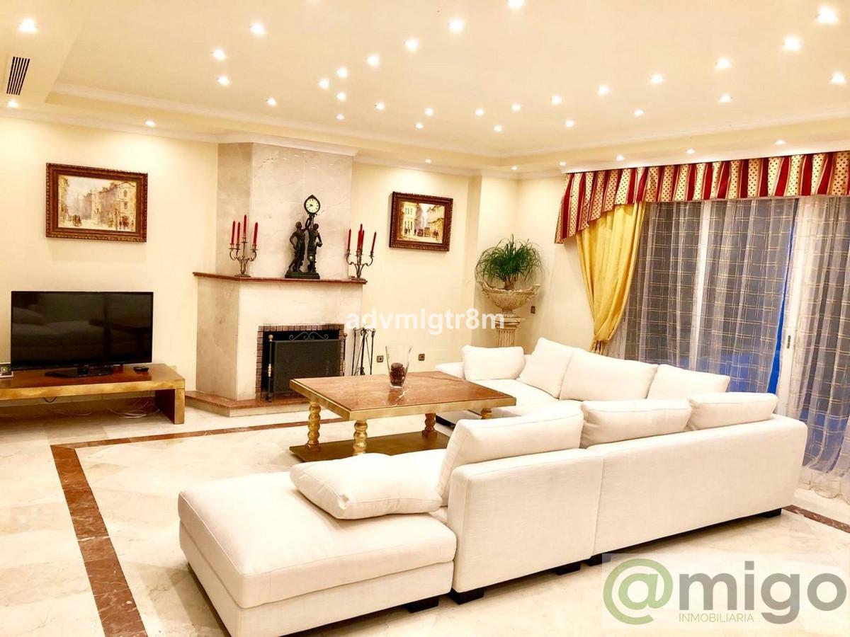 Venta de villa en El Paraiso