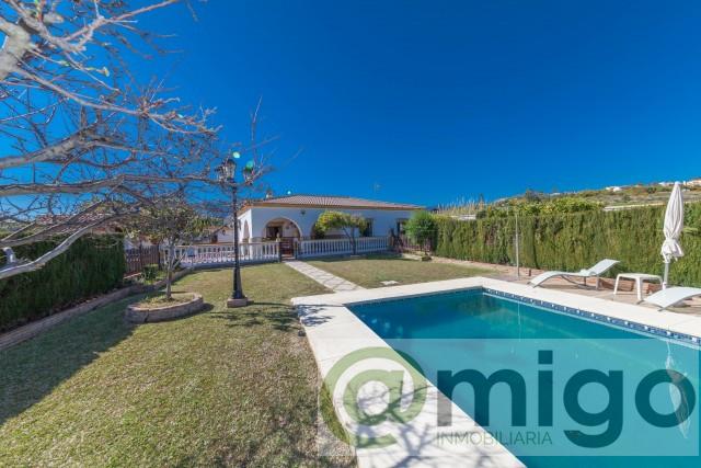 Venta de villa en El Padron