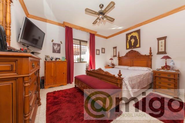 Venta de villa en El Padron