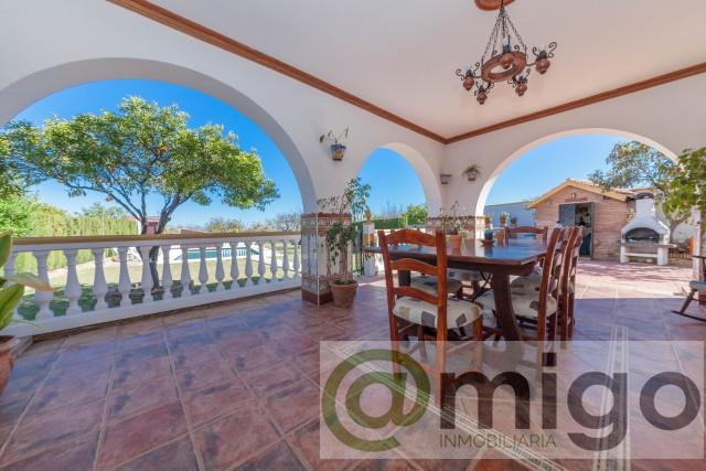 Venta de villa en El Padron