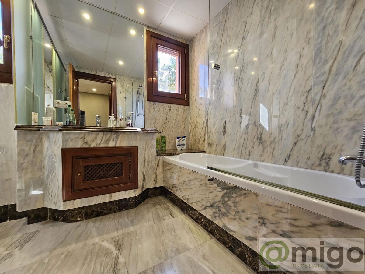Продажа от

 Апартаменты на Estepona