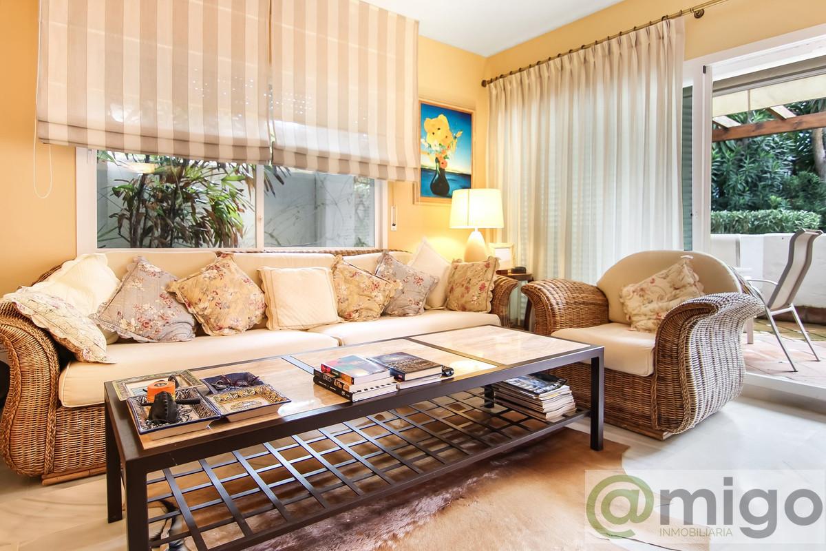For sale of apartment in Marbella