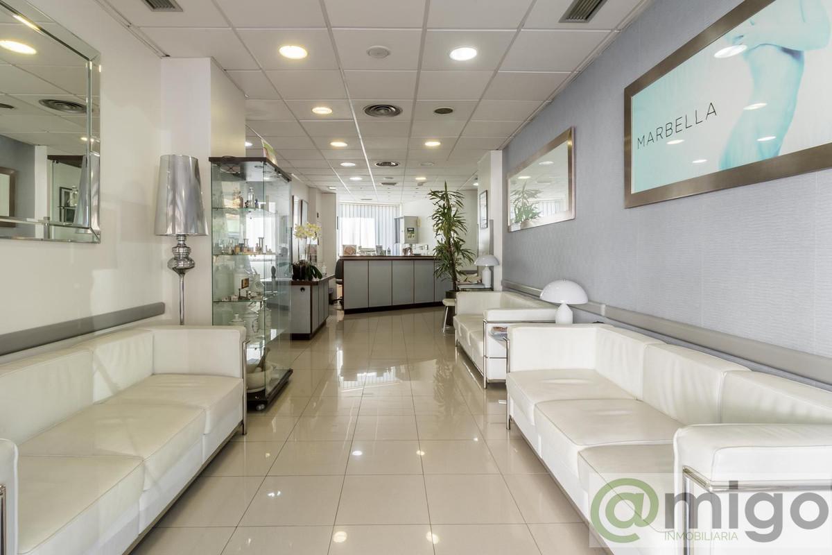 Venta de local en Marbella
