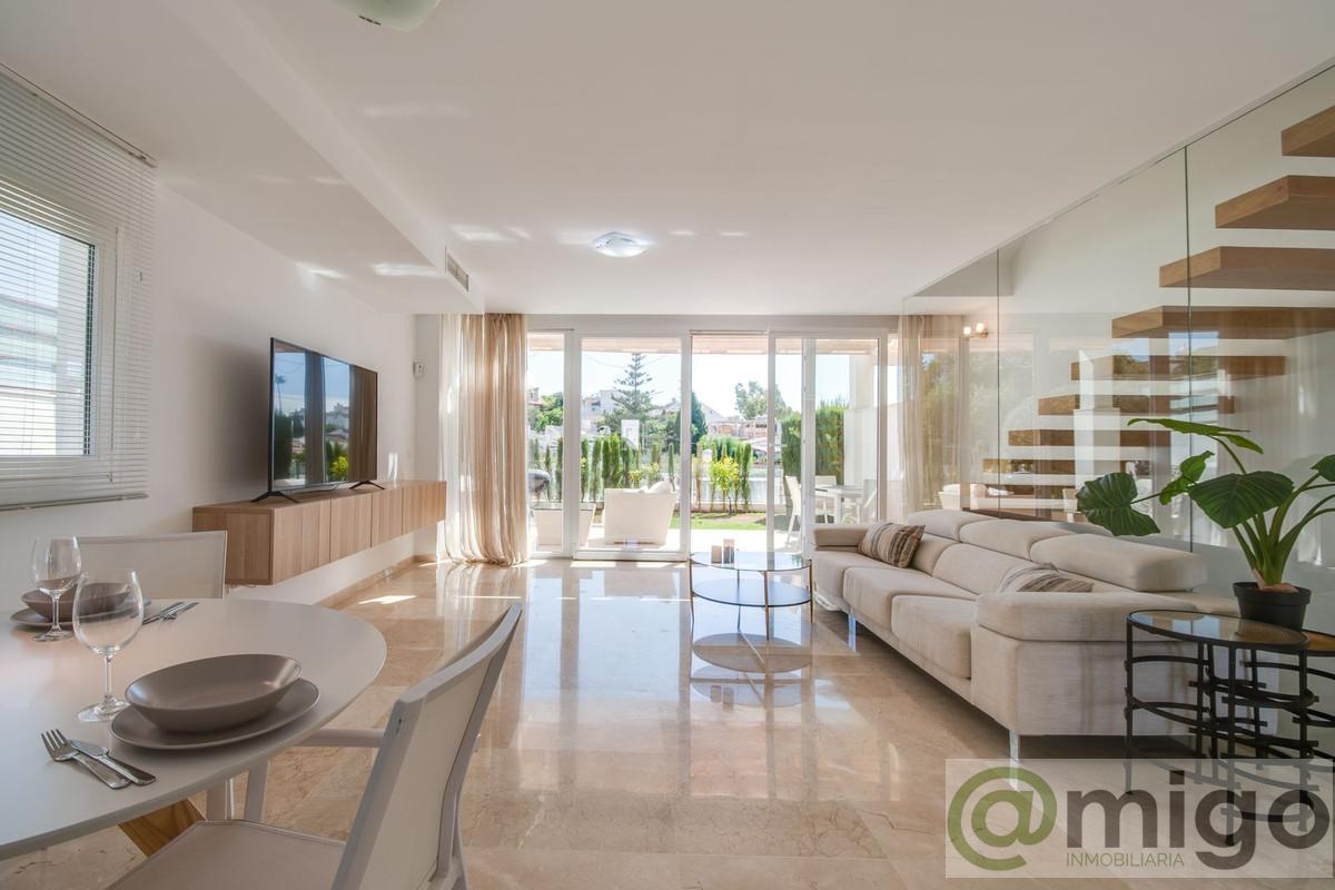 Venta de villa en Calahonda