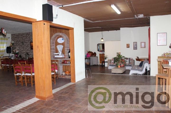 Venta de local comercial en Estepona