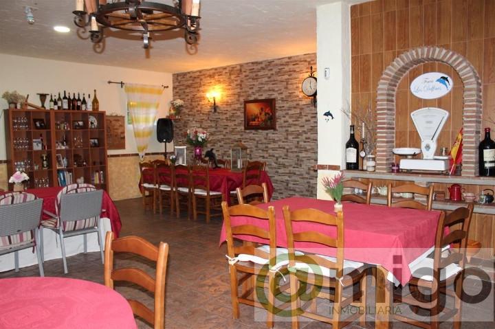 Venta de local comercial en Estepona