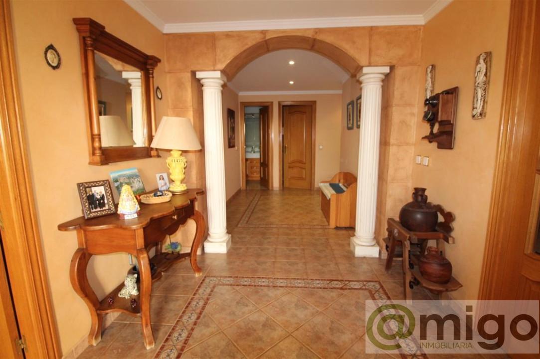 Venta de local comercial en Estepona