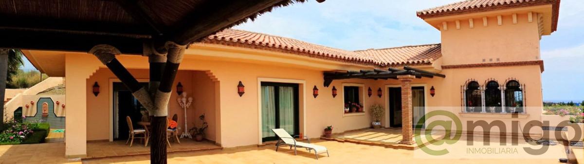 Venta de villa en Estepona
