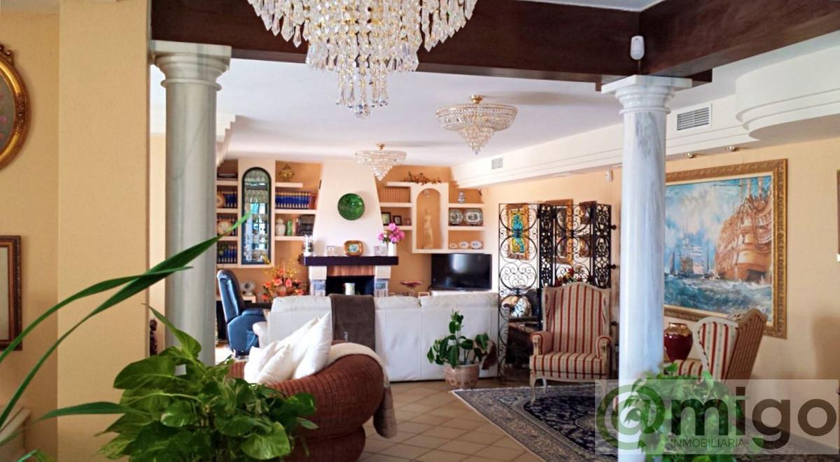 Venta de villa en Estepona