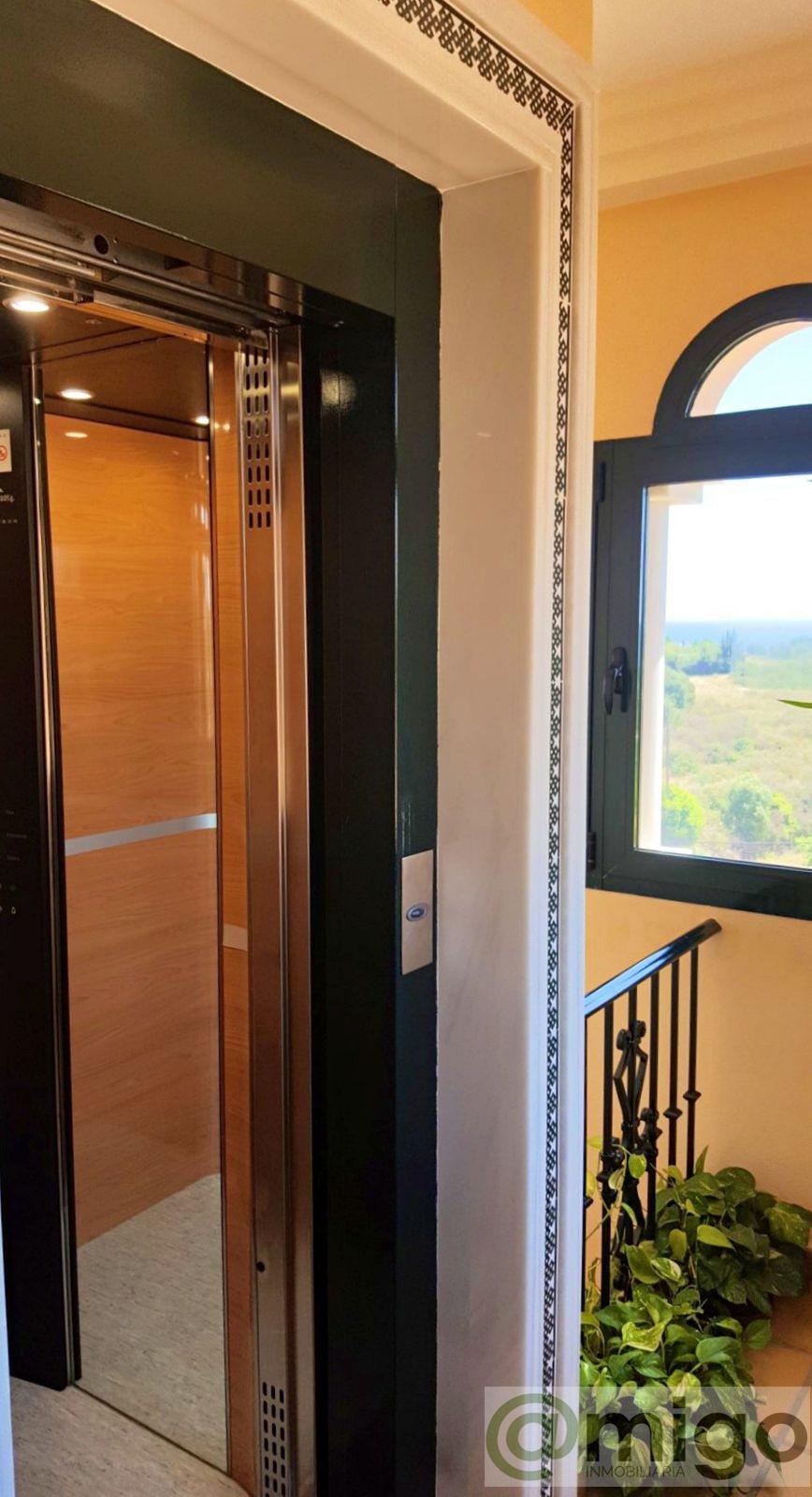 Venta de villa en Estepona
