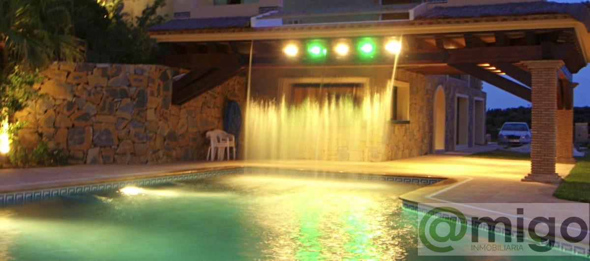 Venta de villa en Estepona