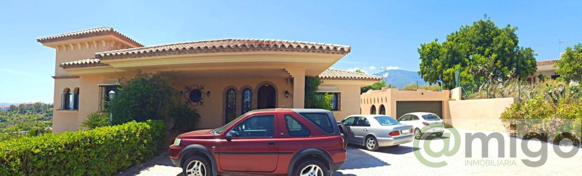 Venta de villa en Estepona