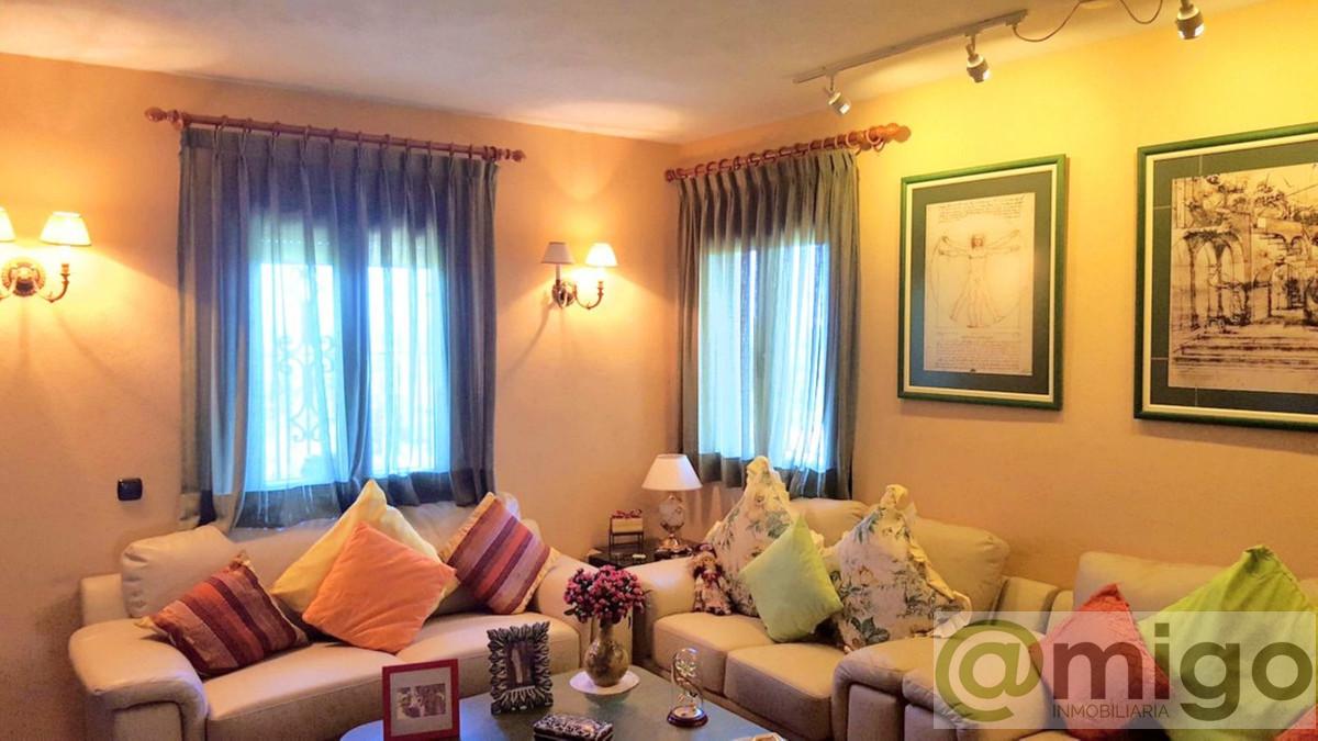 Venta de villa en Estepona