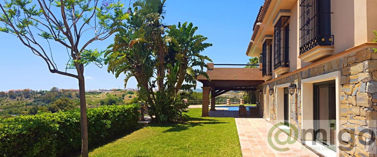Venta de villa en Estepona