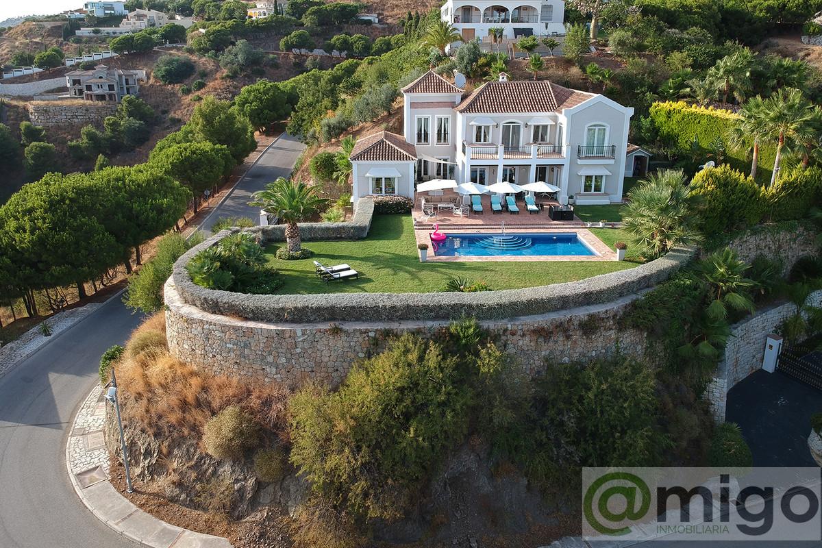 For sale of villa in Mijas