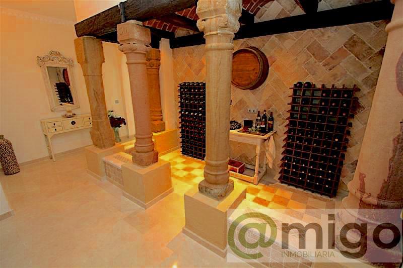 For sale of villa in Mijas