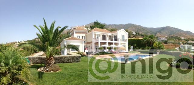 For sale of villa in Mijas