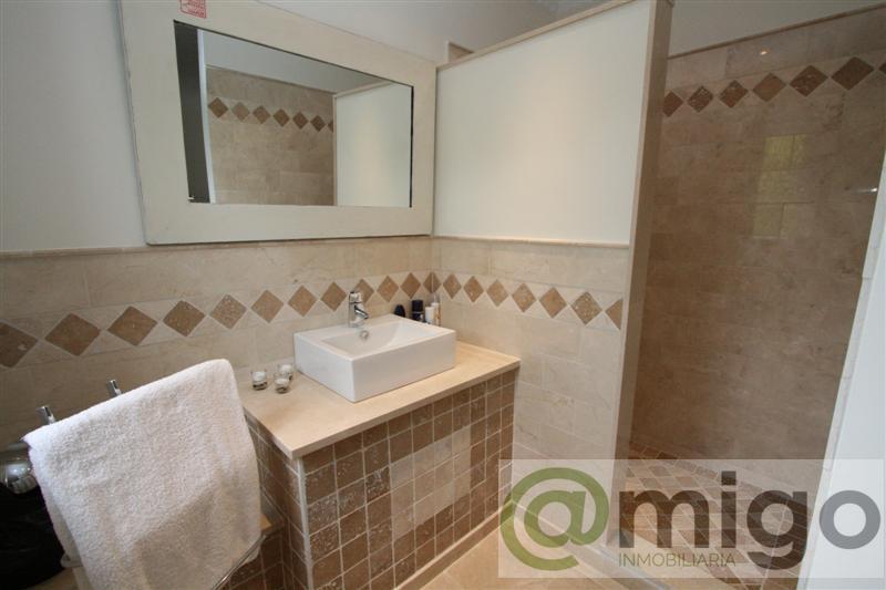 For sale of villa in Mijas