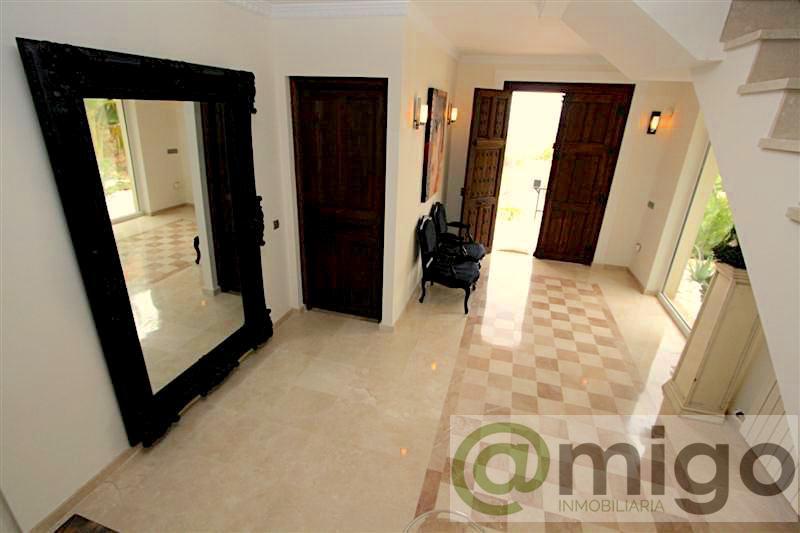 For sale of villa in Mijas
