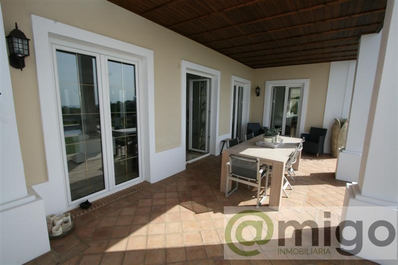 For sale of villa in Mijas