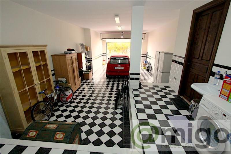 For sale of villa in Mijas