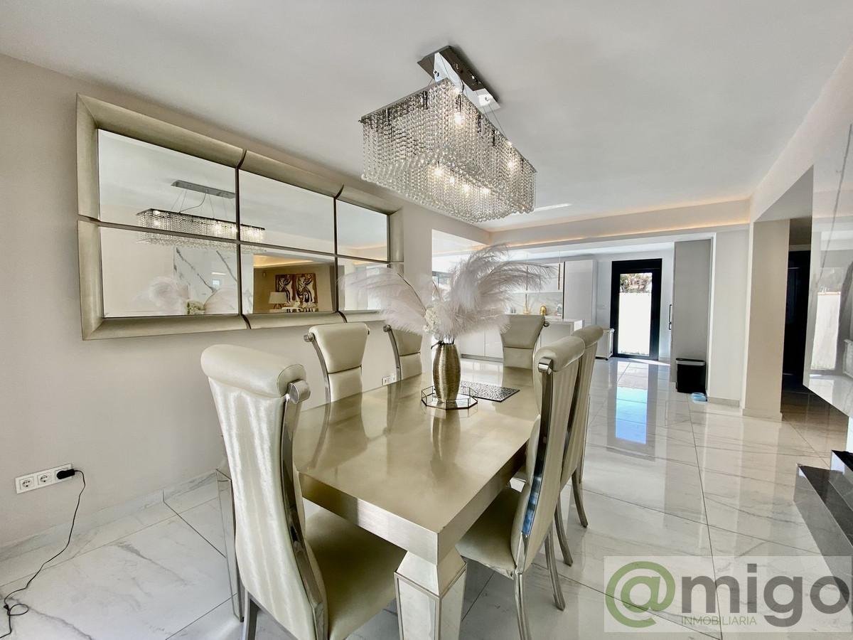 Venta de villa en Calahonda