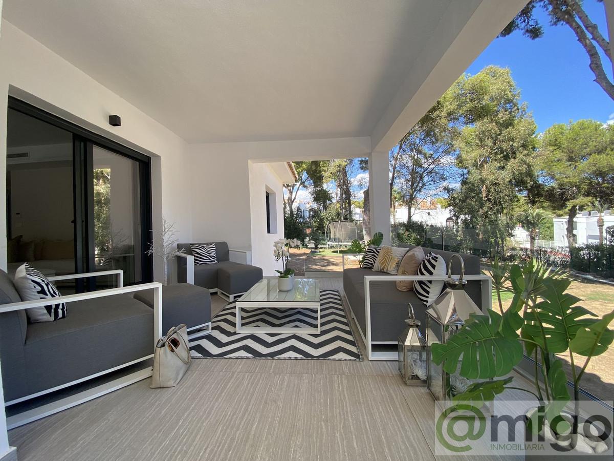 Venta de villa en Calahonda