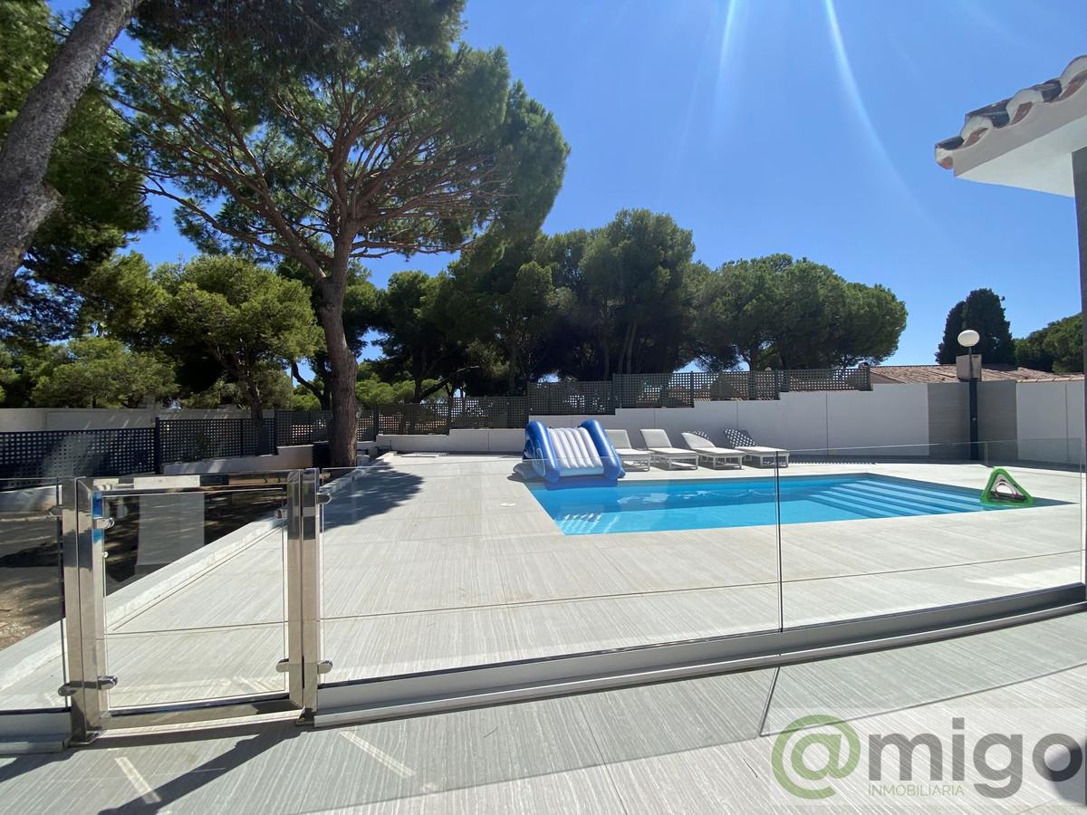 Venta de villa en Calahonda