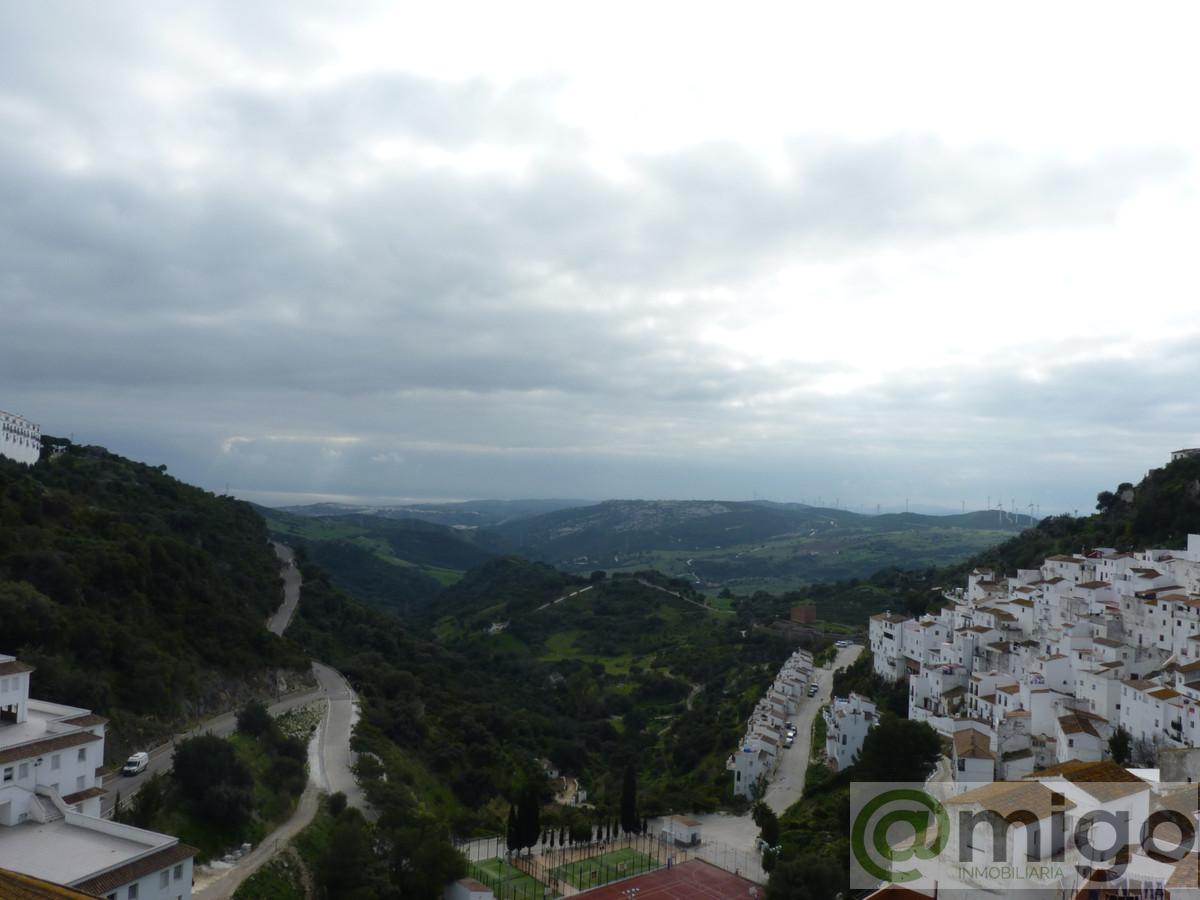 For sale of commercial in Casares Pueblo
