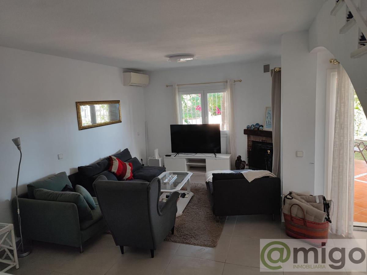 Venta de villa en Calahonda