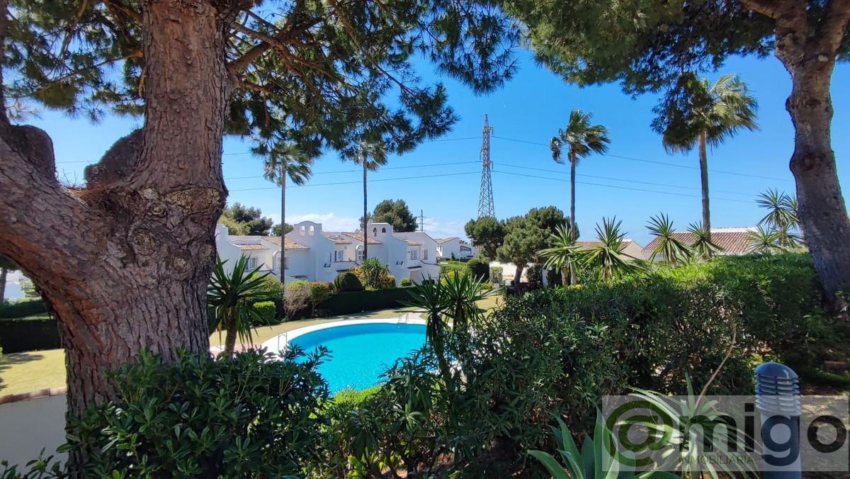 Venta de villa en Calahonda