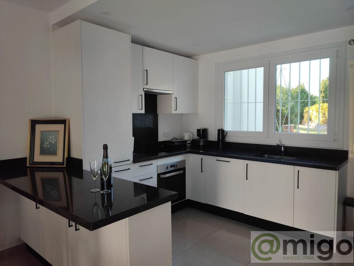 Venta de villa en Calahonda