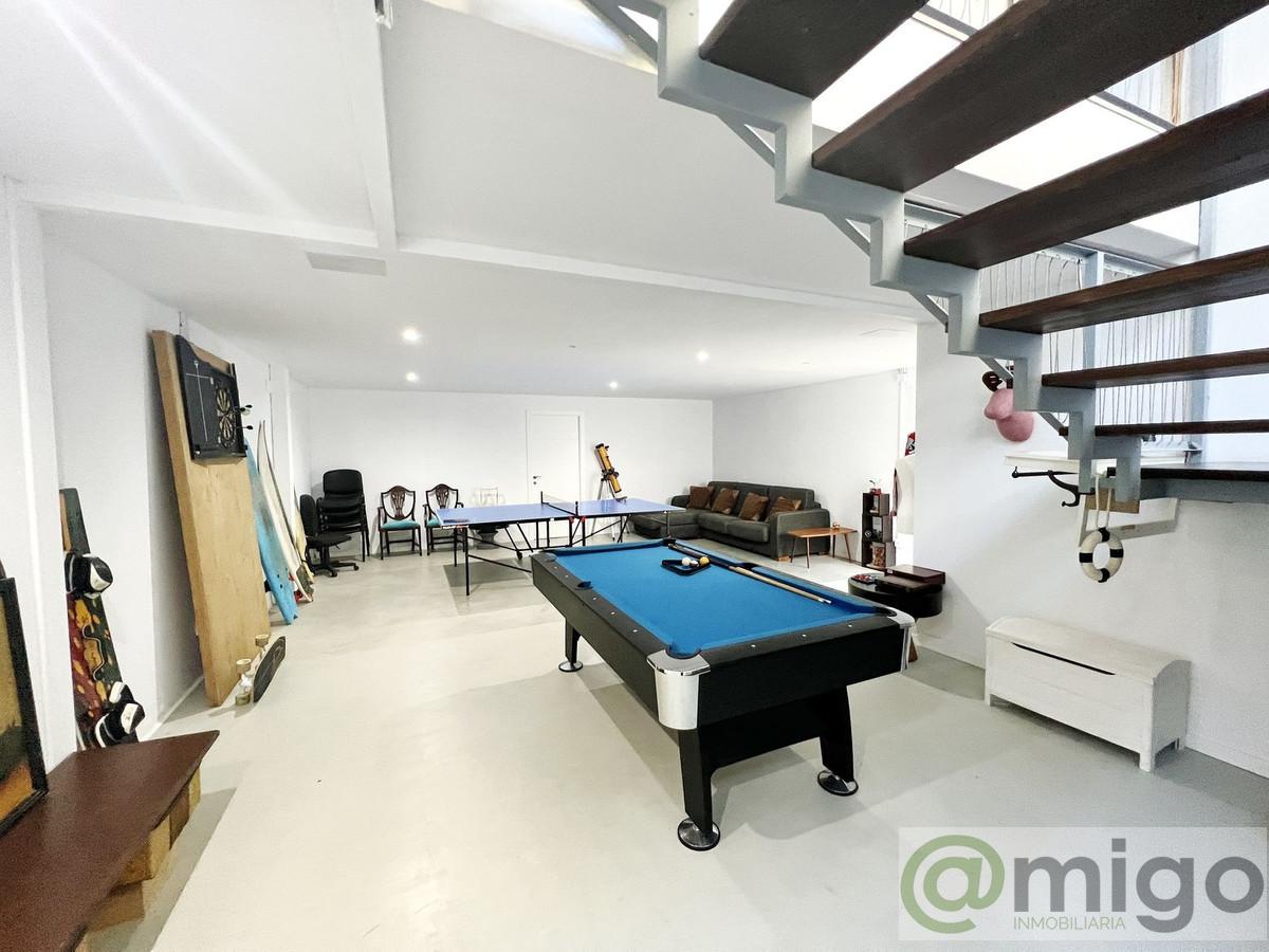 Продажа от

 Виллa на Marbella