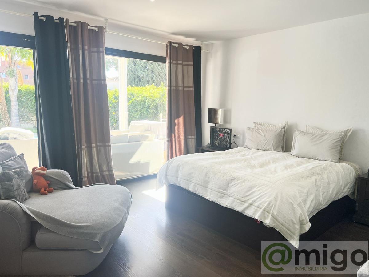 Продажа от

 Виллa на Marbella