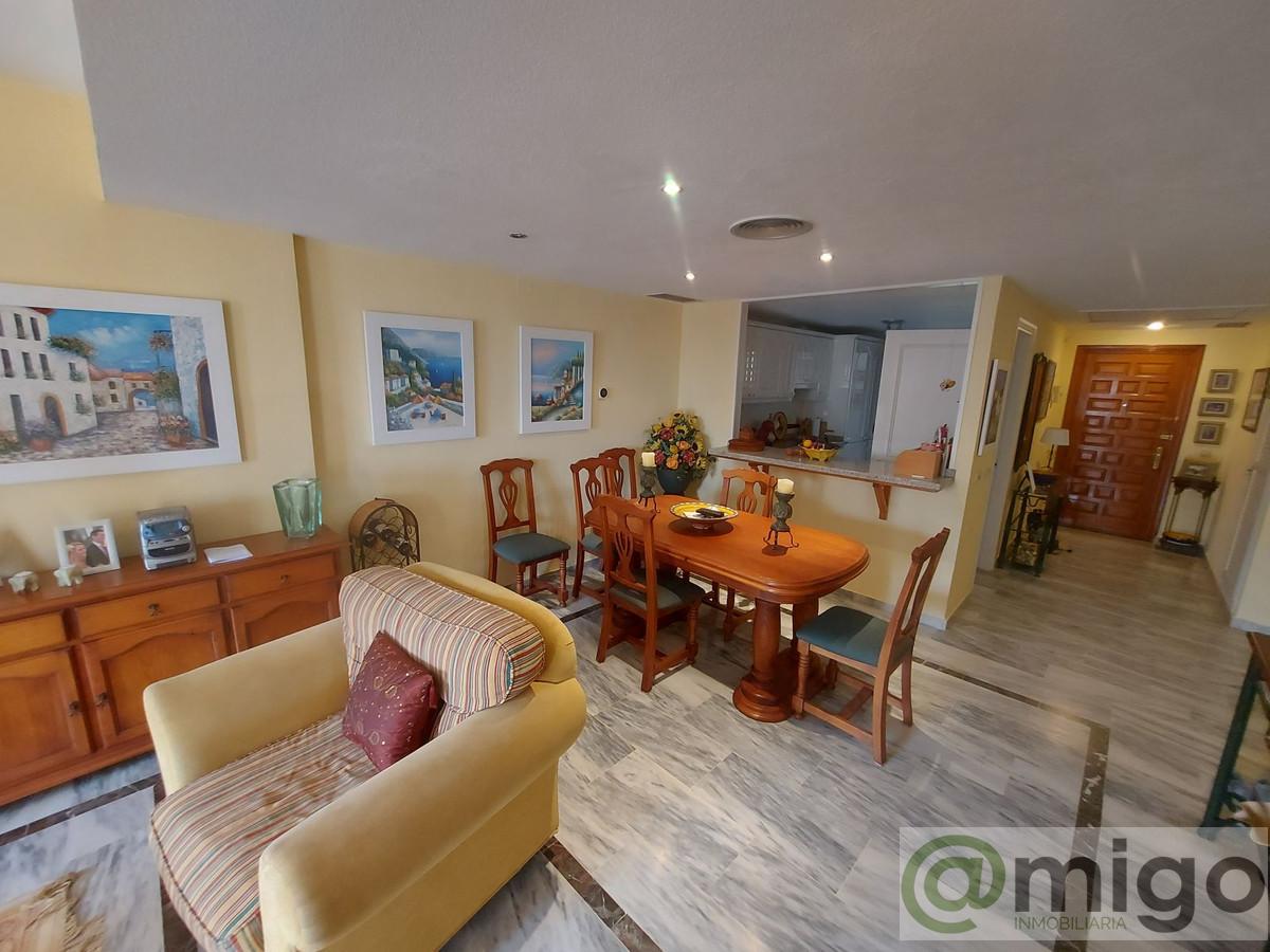 For sale of penthouse in La Duquesa