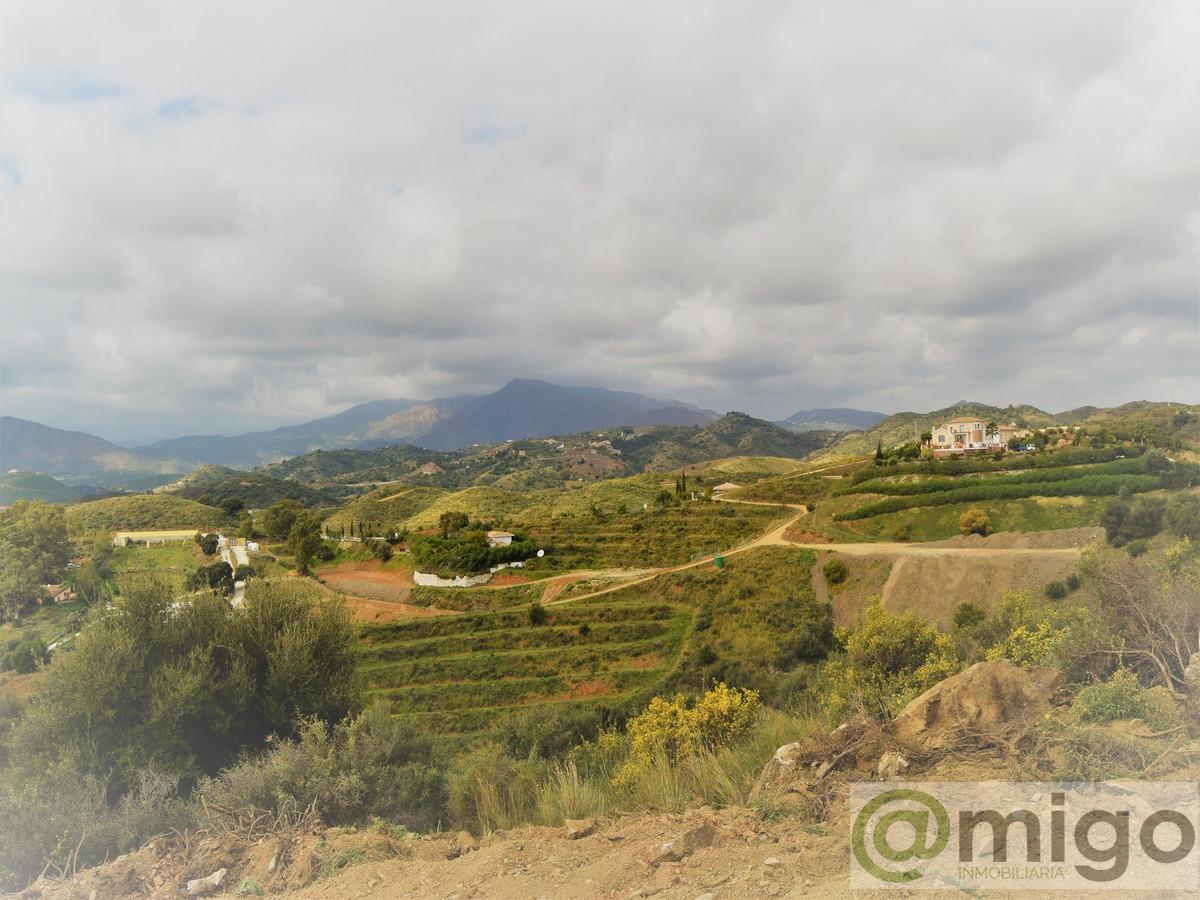 For sale of land in Mijas Costa