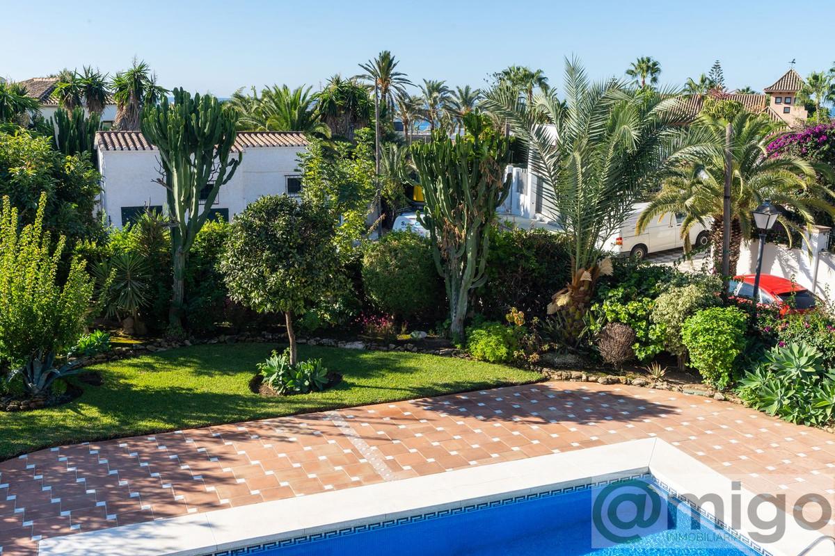 Venta de villa en Marbesa